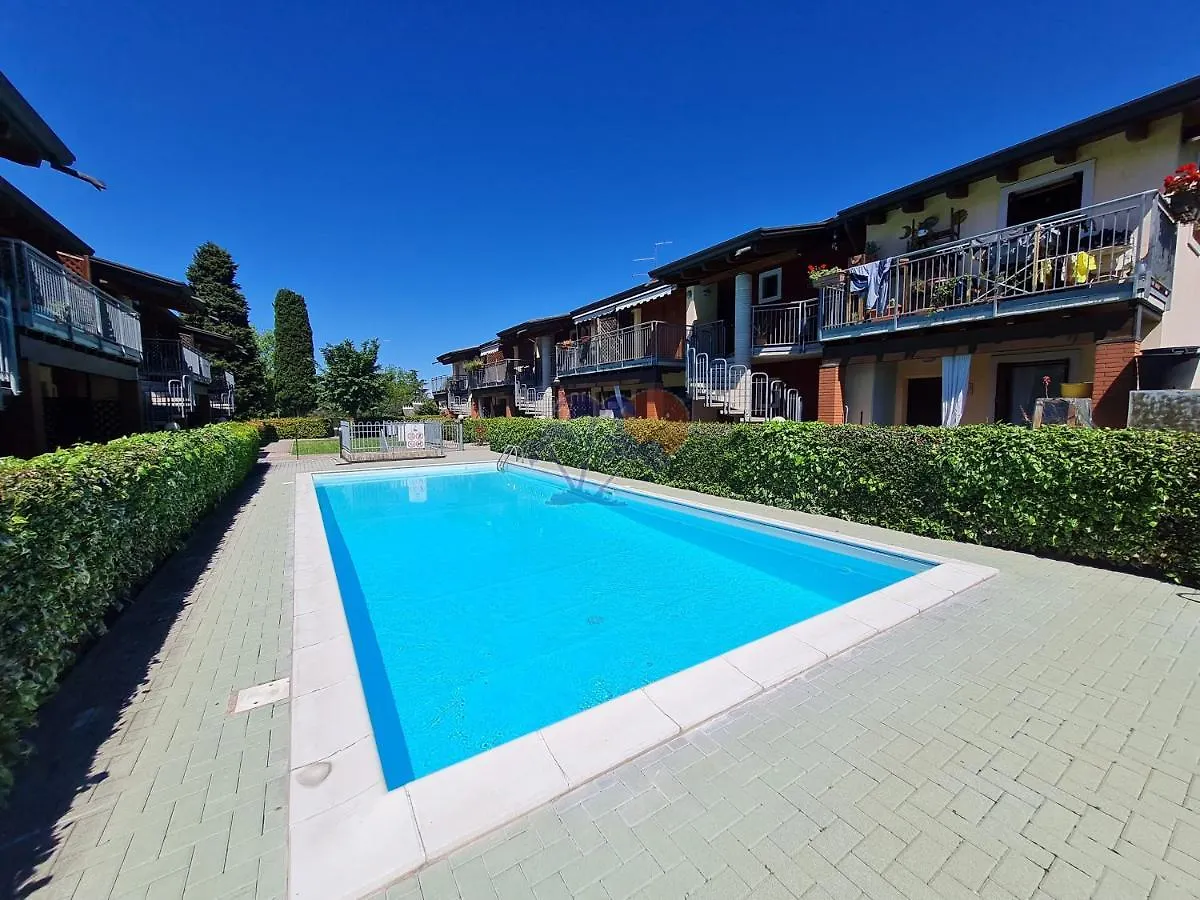 Residenza La Corte Castelnuovo del Garda 0*,