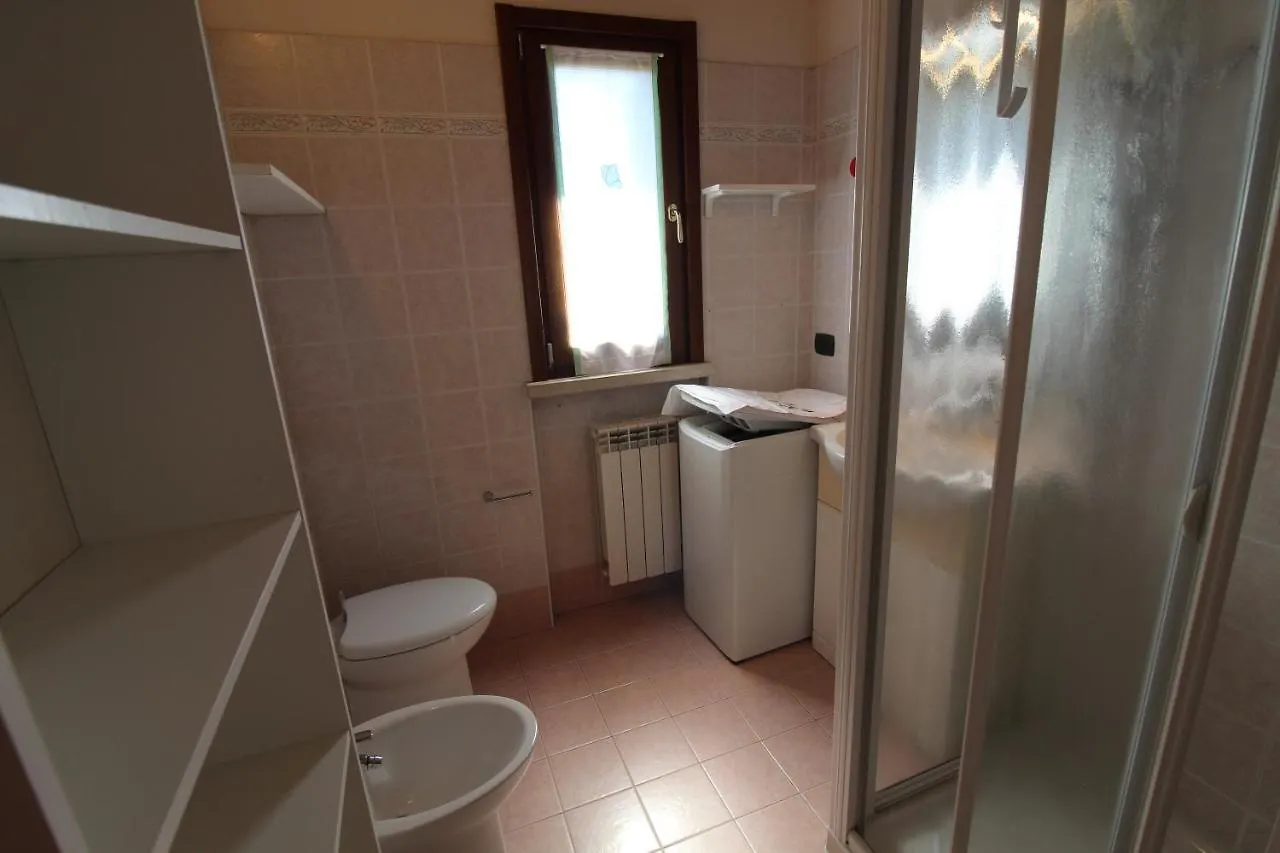 Residenza La Corte Castelnuovo del Garda Apartment