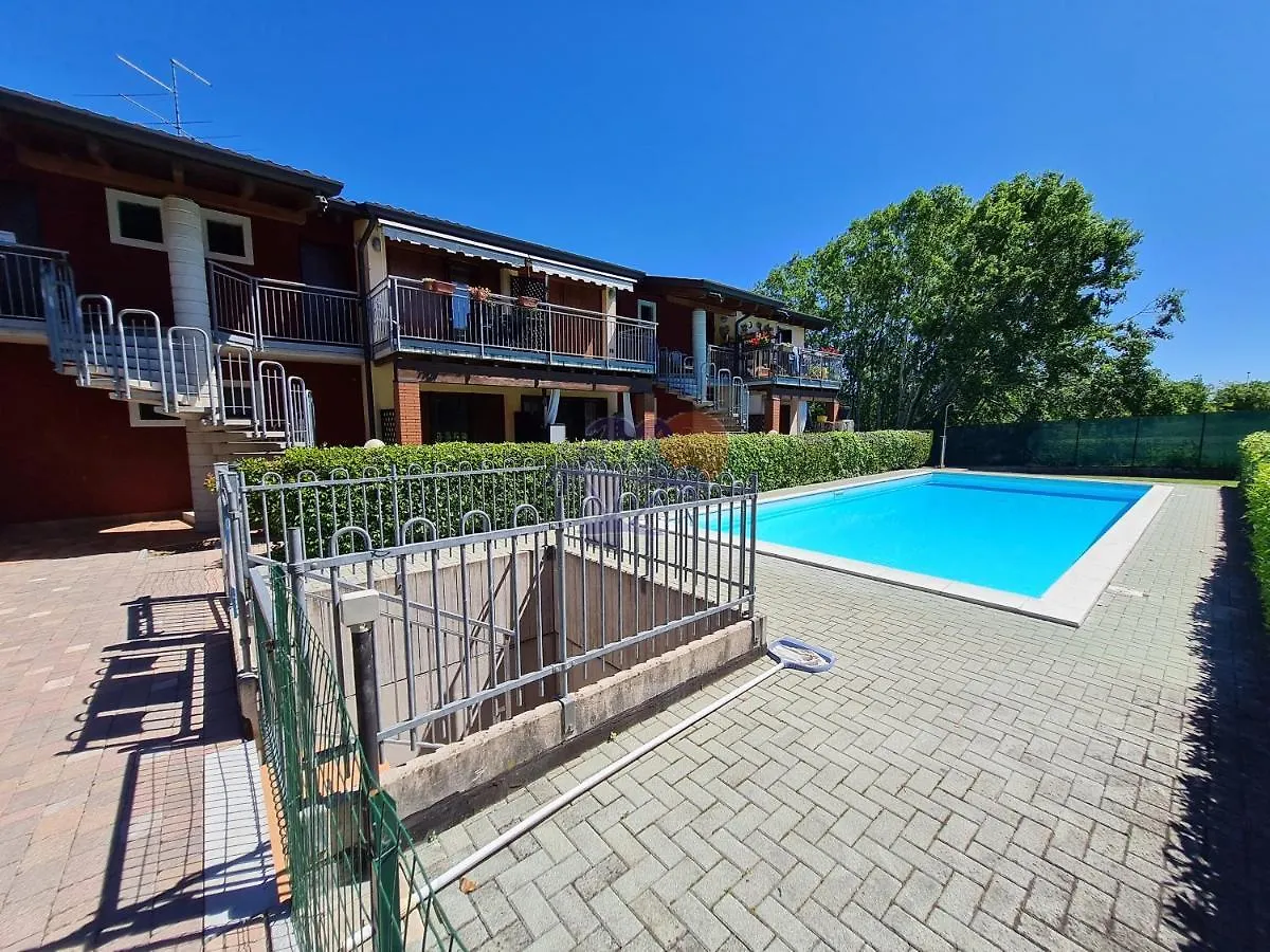 Residenza La Corte Castelnuovo del Garda 0*,