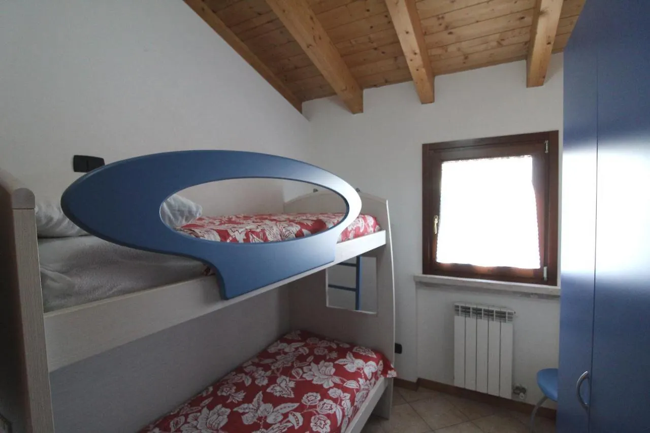 Residenza La Corte Castelnuovo del Garda Apartment