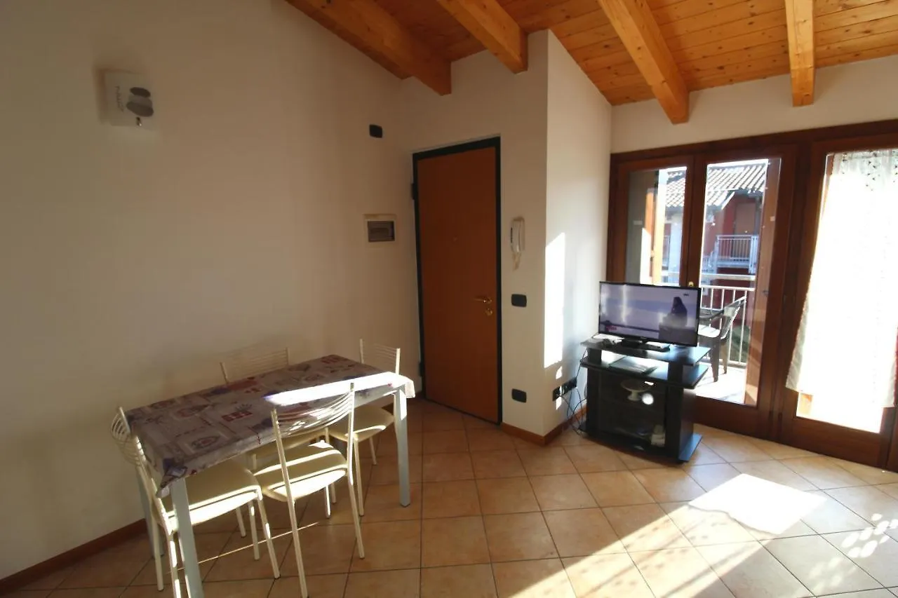 Residenza La Corte Castelnuovo del Garda 0*,